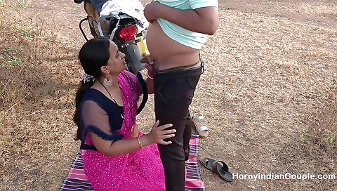 Indian Wife Outdoor Blowjob Licking Fingered and Fucked