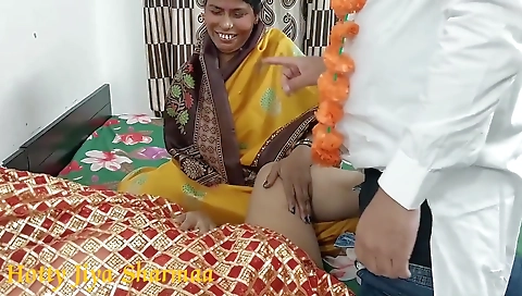 Maa Ke Samne Souteela Baap Ne Beti Ko Chud Diya With Hindi Audio