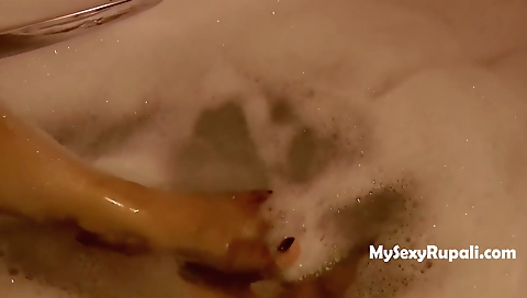 Hot Water In Horny Rupali Bhabhi In Bath Tube Taking Shower With Dirty Hindi Sex Chat