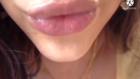 Zoya Ne Covid 19 Me Kiraya Maaf Krvane Ke Liye Khub Choot Di With Bella Rico