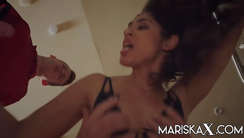 MARISKAX Special delivery for Indian MILF Sahara Knite