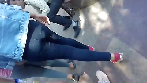 Indian Beautiful Girls in Tight Jeans Asses