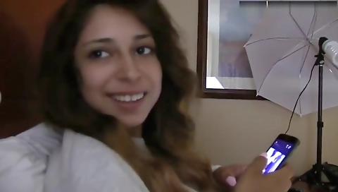 W18 year old Indian Girl Gets Fucked In Hotel Room